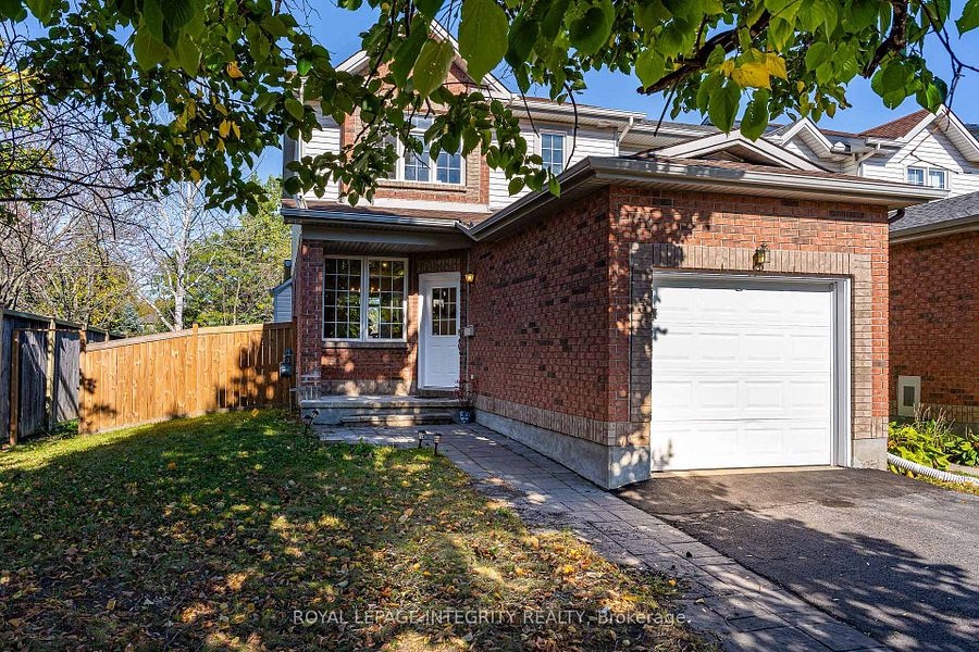 3 Binbury Way